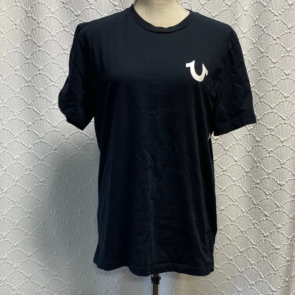 True Religion size Large Men's Black Short‎ Sleeve Tee bold lettering on back